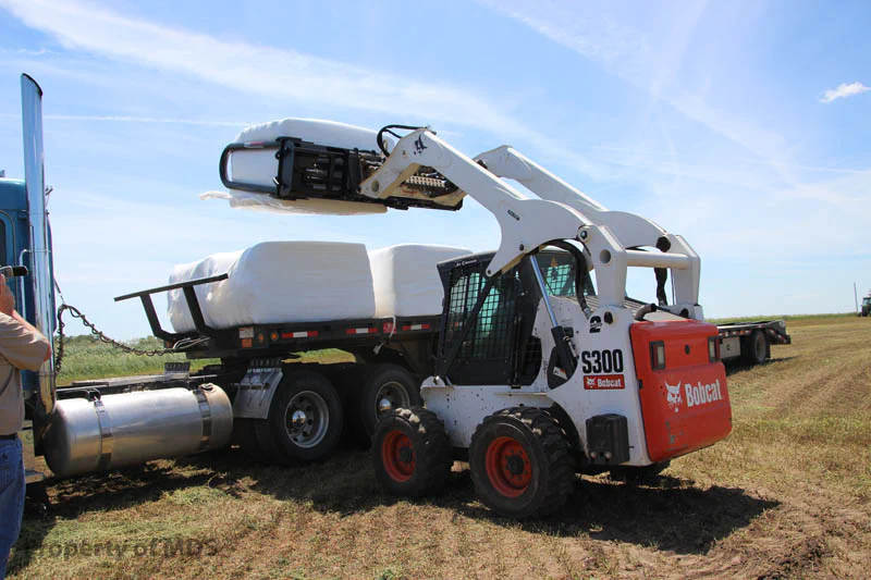 /img/mds/hay-grabber-square-3.jpg